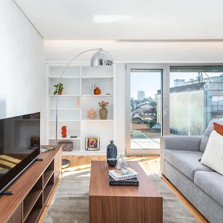 Urban Oasis Six Apts Daire *