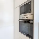 Urban Oasis Six Apts * 포르투
