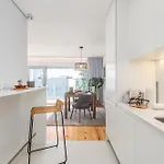 아파트 Urban Oasis Six Apts *