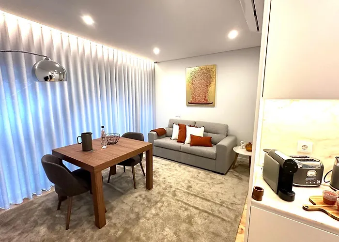 Urban Oasis Six Apts דירה