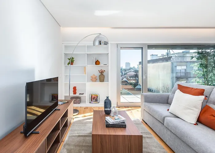 Urban Oasis Six Apts דירה *