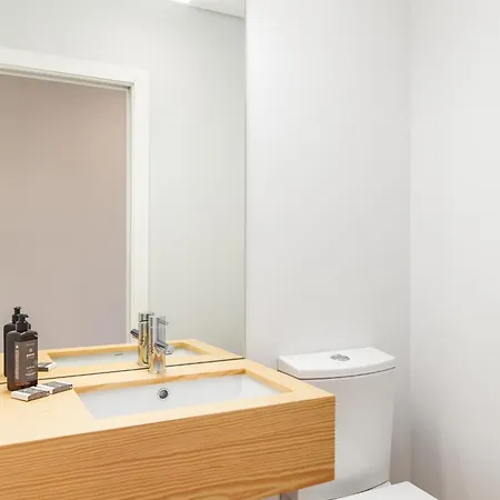 Urban Oasis Six Apts Appartamento Oporto