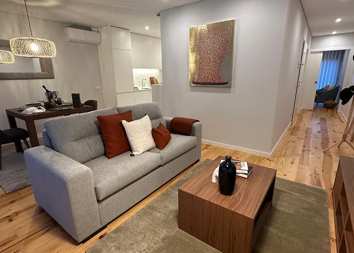 Apartment Urban Oasis Six Apts *