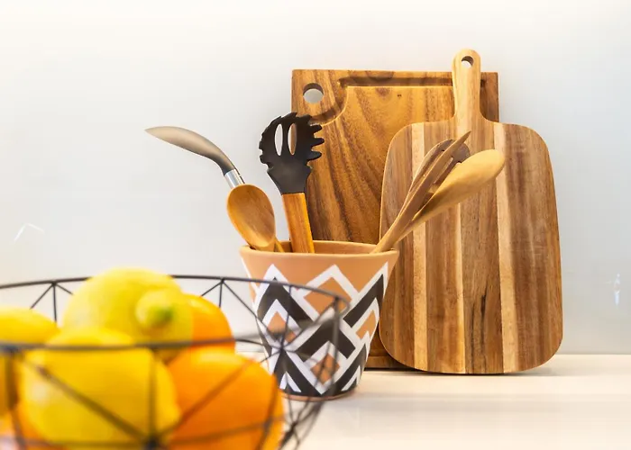 Apartment Urban Oasis Six Apts *