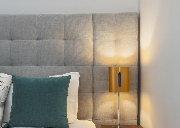 Urban Oasis Six Apts Porto