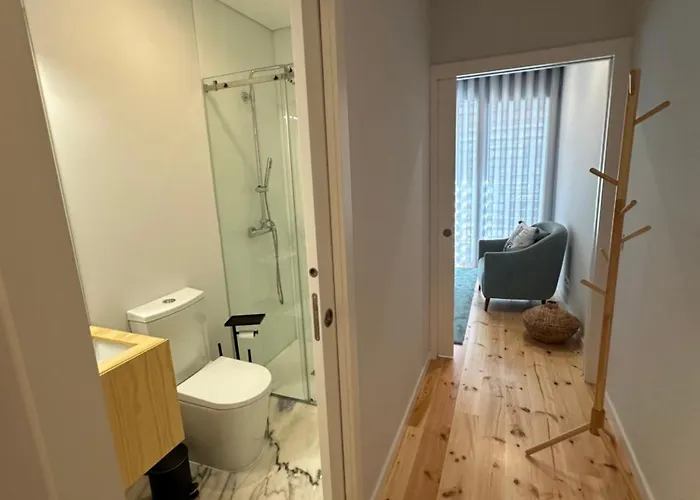 Urban Oasis Six Apts 公寓 *