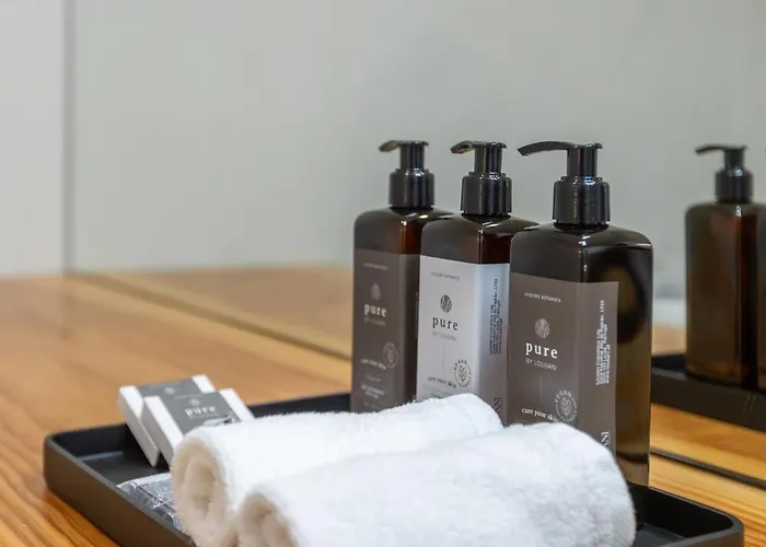 Urban Oasis Six Apts 公寓