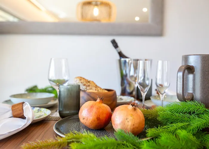 Urban Oasis Six Apts *