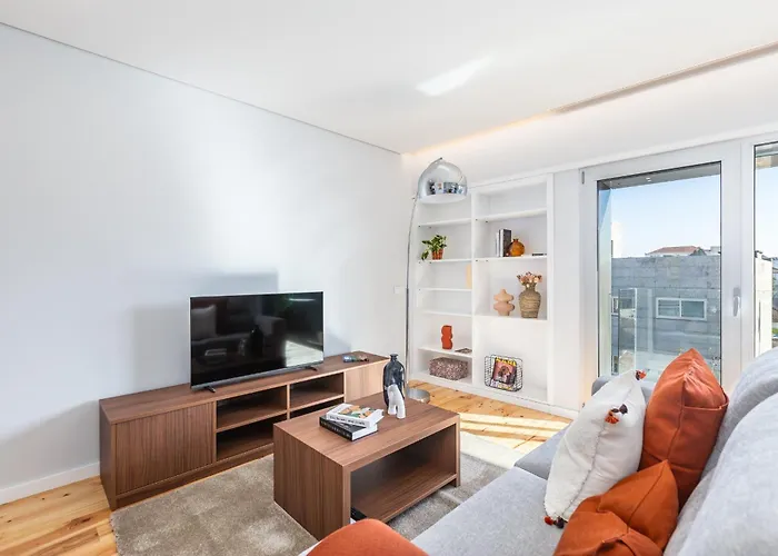 Urban Oasis Six Apts *