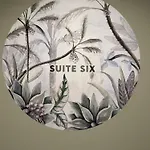Urban Oasis Six Apts 포르투