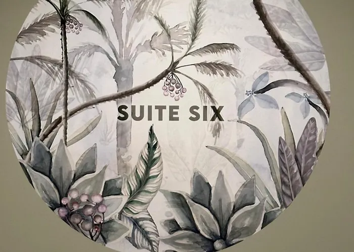 Urban Oasis Six Apts ポルト